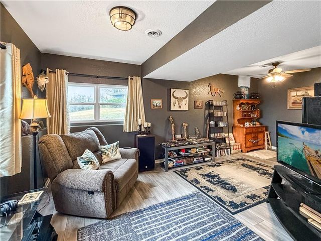 225 Crescent Drive, Lincoln, MO 65338