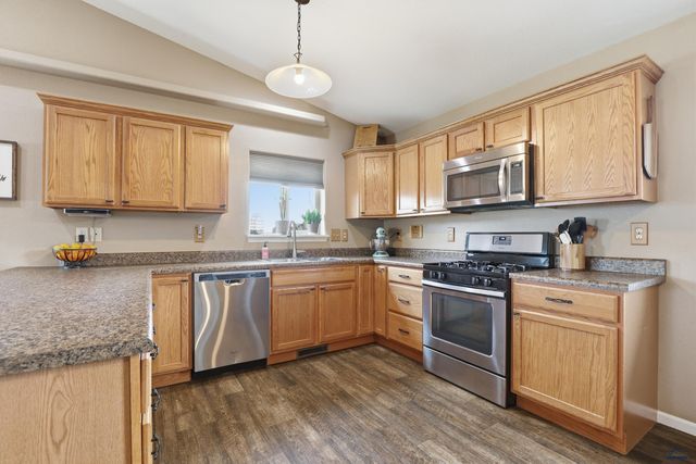 7261 SAVANNAH LN, Summerset, SD 57718