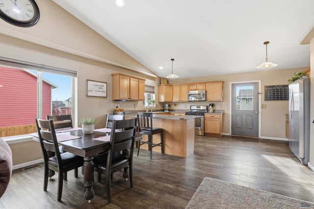 7261 SAVANNAH LN, Summerset, SD 57718