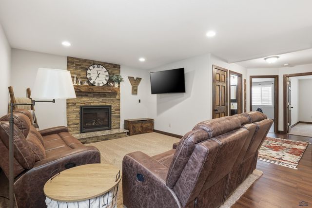 7261 SAVANNAH LN, Summerset, SD 57718