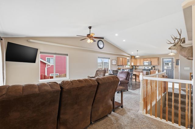 7261 SAVANNAH LN, Summerset, SD 57718