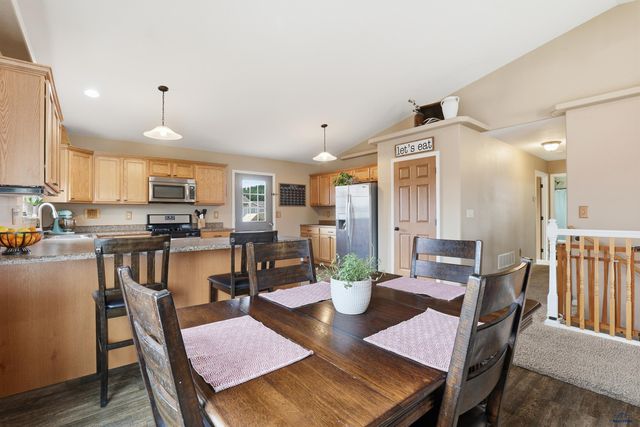 7261 SAVANNAH LN, Summerset, SD 57718