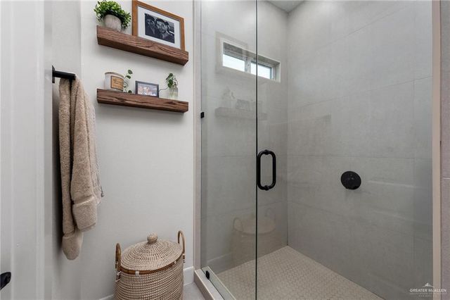 5101 Pecan Avenue, Mcallen, TX 78501