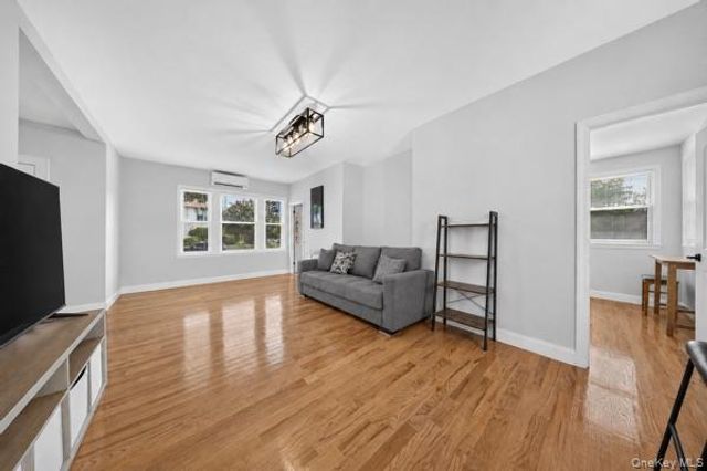 167-16 43rd Avenue, Flushing, NY 11358