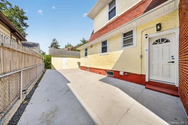 167-16 43rd Avenue, Flushing, NY 11358