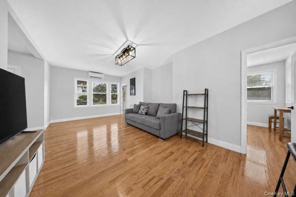 167-16 43rd Avenue, Flushing, NY 11358 — photo 3