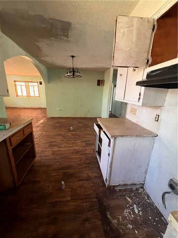 1003 E F Street, Russellville, AR 72801