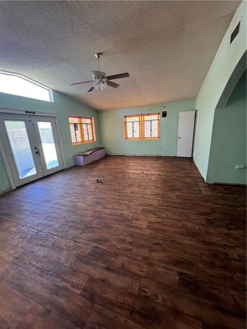 1003 E F Street, Russellville, AR 72801