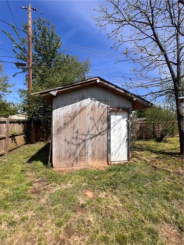 1003 E F Street, Russellville, AR 72801