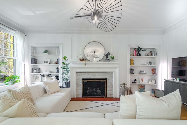 450 W Surf Street 1, Chicago, IL 60657