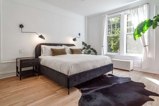 450 W Surf Street 1, Chicago, IL 60657