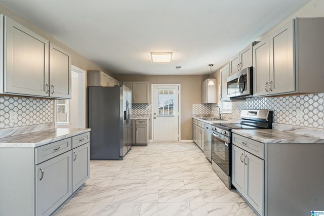 2036 PERSHING ROAD, Birmingham, AL 35214