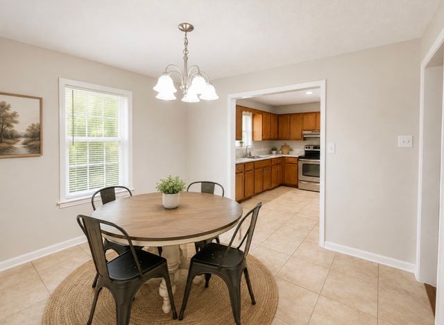 91 Oak Hts, Erin, TN 37061