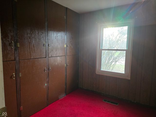 1011 N Michigan Street, Greenfield, IN 46140