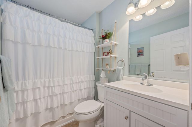 407 Bobby Drive, Crestview, FL 32536