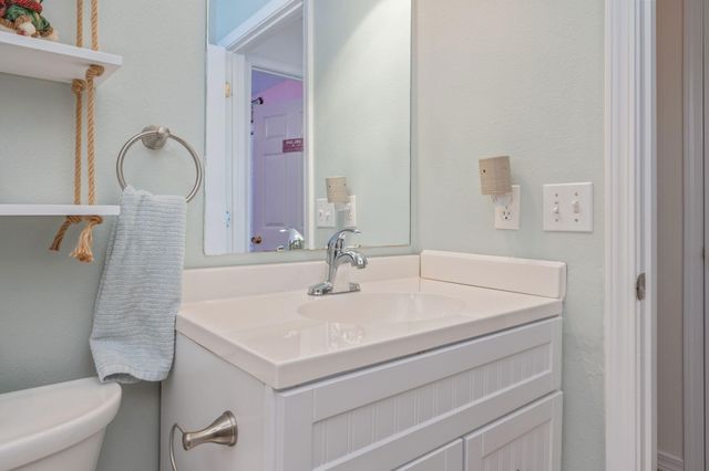 407 Bobby Drive, Crestview, FL 32536