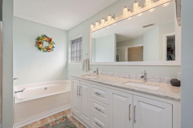 407 Bobby Drive, Crestview, FL 32536