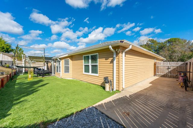 407 Bobby Drive, Crestview, FL 32536