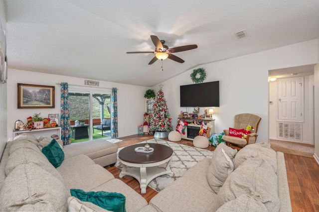 407 Bobby Drive, Crestview, FL 32536