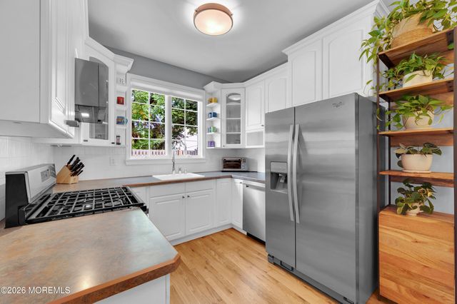7 Waterford Way, Spring Lake Heights, NJ 07762