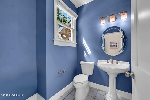 7 Waterford Way, Spring Lake Heights, NJ 07762