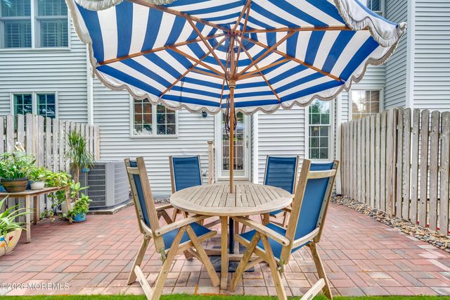 7 Waterford Way, Spring Lake Heights, NJ 07762