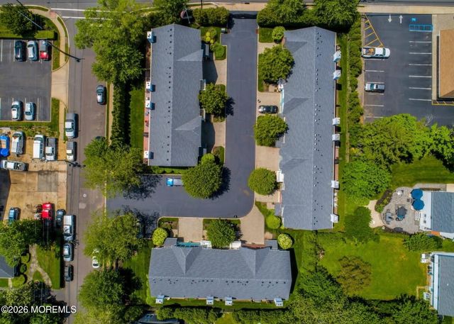 7 Waterford Way, Spring Lake Heights, NJ 07762