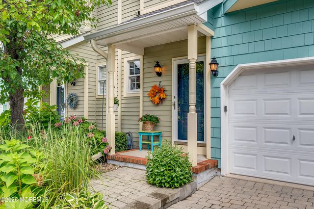 7 Waterford Way, Spring Lake Heights, NJ 07762
