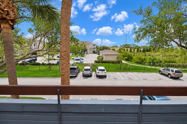 10265 GANDY BOULEVARD N 704, St Petersburg, FL 33702