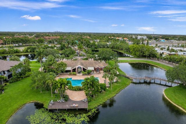 10265 GANDY BOULEVARD N 704, St Petersburg, FL 33702