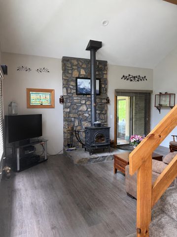 13 Country Road, Hampstead, NH 03826