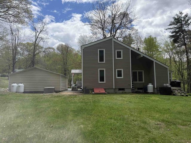 13 Country Road, Hampstead, NH 03826