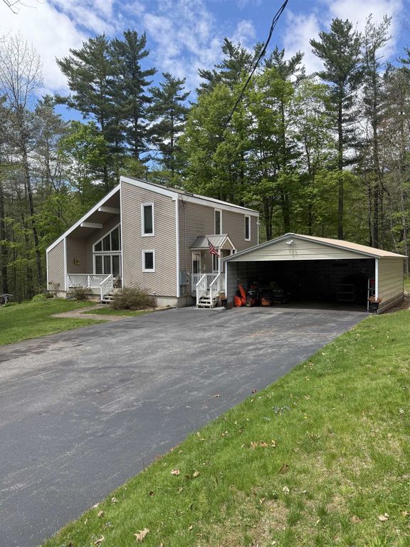 13 Country Road, Hampstead, NH 03826