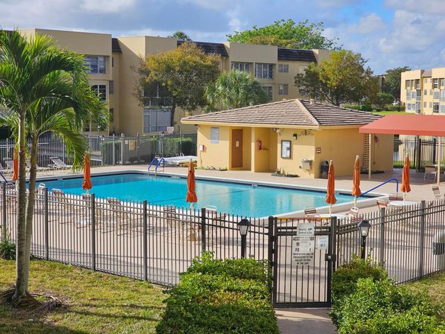 6200 NW 62nd Street, Tamarac, FL 33319