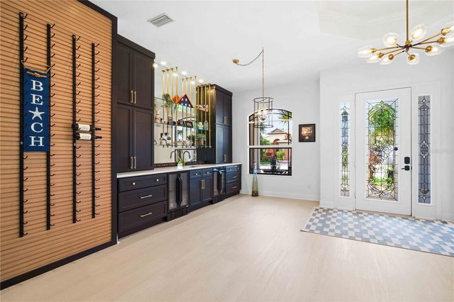 8051 36TH STREET CIRCLE E, Sarasota, FL 34243