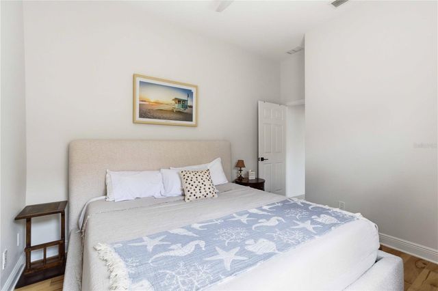 8051 36TH STREET CIRCLE E, Sarasota, FL 34243