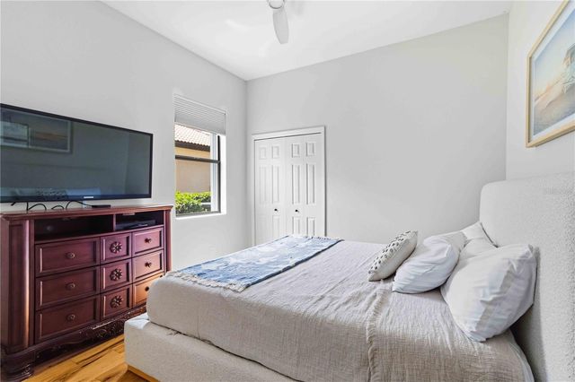 8051 36TH STREET CIRCLE E, Sarasota, FL 34243