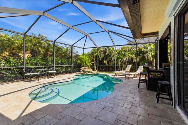 8051 36TH STREET CIRCLE E, Sarasota, FL 34243