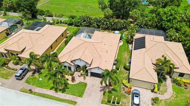 8051 36TH STREET CIRCLE E, Sarasota, FL 34243