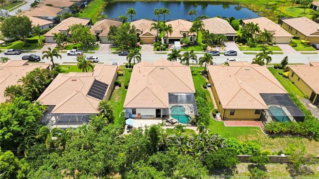 8051 36TH STREET CIRCLE E, Sarasota, FL 34243