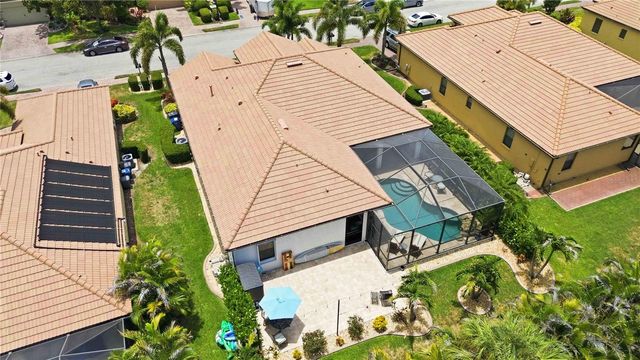8051 36TH STREET CIRCLE E, Sarasota, FL 34243