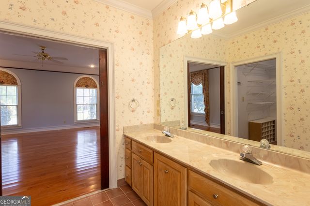 98 Beverly Drive, Bonaire, GA 31005