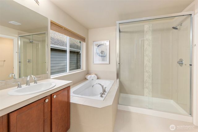 812 6th Avenue NW, Issaquah, WA 98027