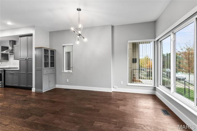 4424 Vista Avenue, St Louis, MO 63110