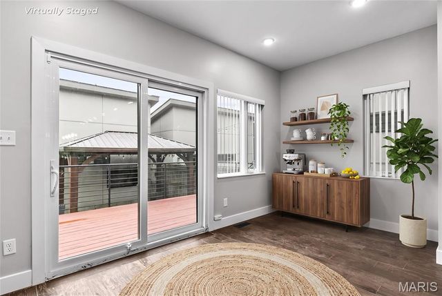 4424 Vista Avenue, St Louis, MO 63110