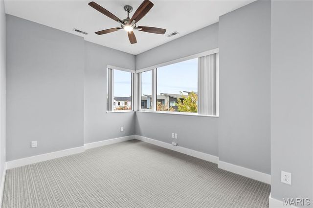 4424 Vista Avenue, St Louis, MO 63110