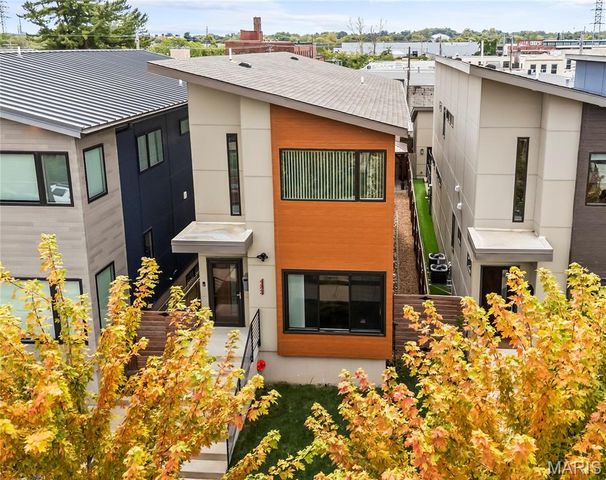 4424 Vista Avenue, St Louis, MO 63110