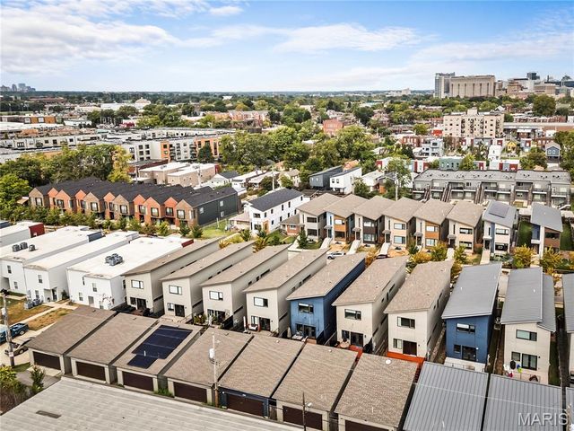4424 Vista Avenue, St Louis, MO 63110