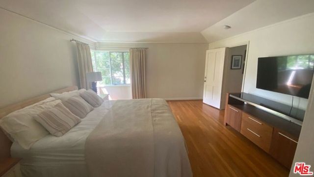 444 Smithwood Drive, Beverly Hills, CA 90212
