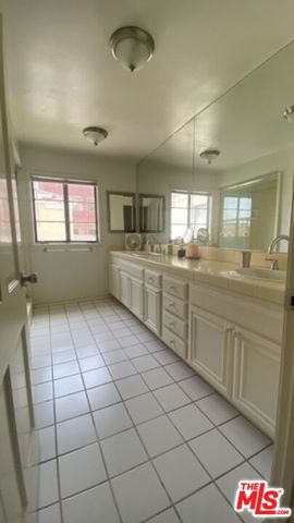 444 Smithwood Drive, Beverly Hills, CA 90212